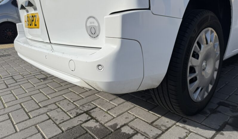 
VAUXHALL COMBO Sportive1.5 D 130ps full									