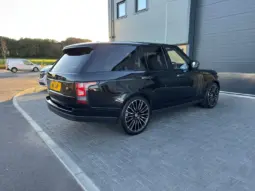 
LAND ROVER RANGE ROVER 4.4 SDV8 Vogue SE full									