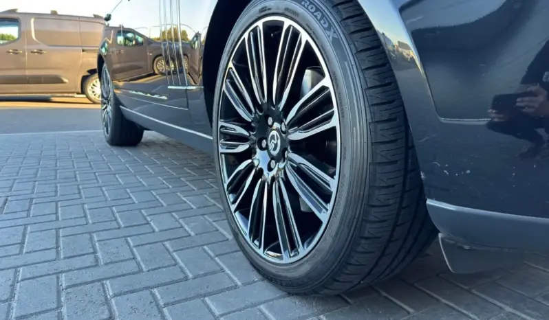 
LAND ROVER RANGE ROVER 4.4 SDV8 Vogue SE full									