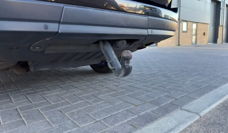 
LAND ROVER RANGE ROVER 4.4 SDV8 Vogue SE full									