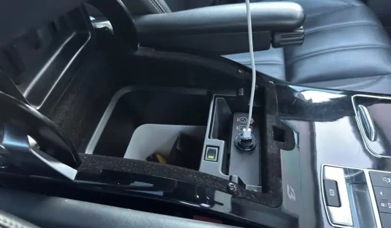 
LAND ROVER RANGE ROVER 4.4 SDV8 Vogue SE full									