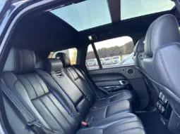 
LAND ROVER RANGE ROVER 4.4 SDV8 Vogue SE full									