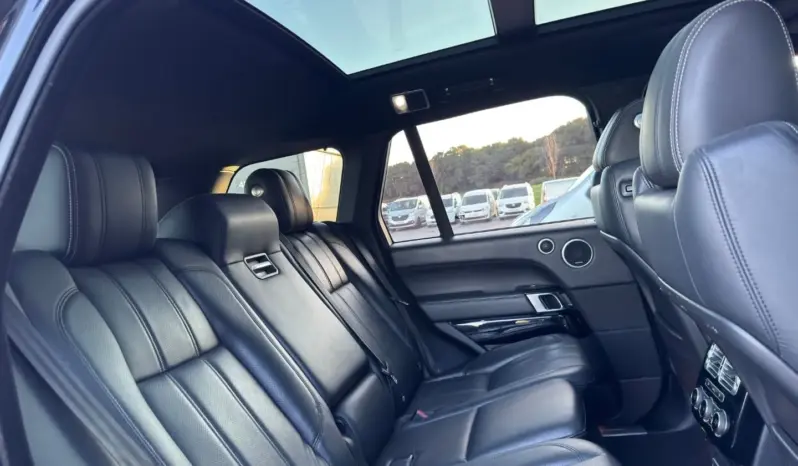 
LAND ROVER RANGE ROVER 4.4 SDV8 Vogue SE full									