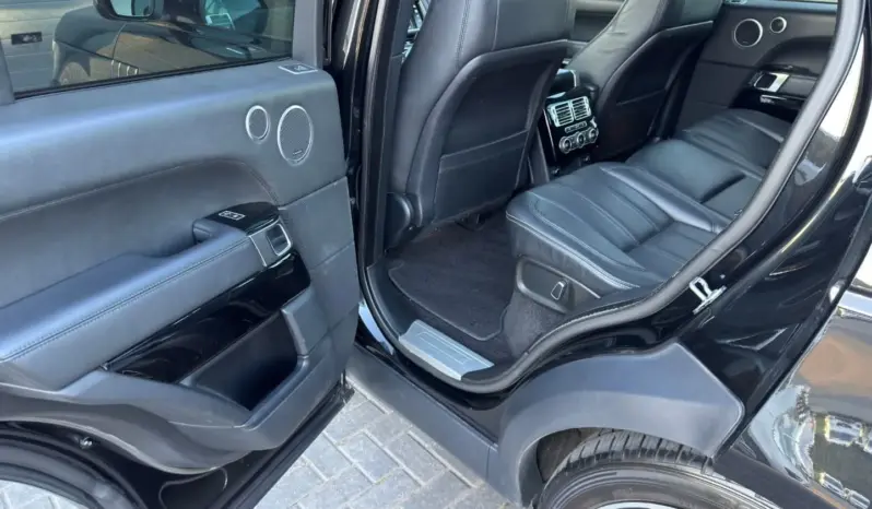 
LAND ROVER RANGE ROVER 4.4 SDV8 Vogue SE full									