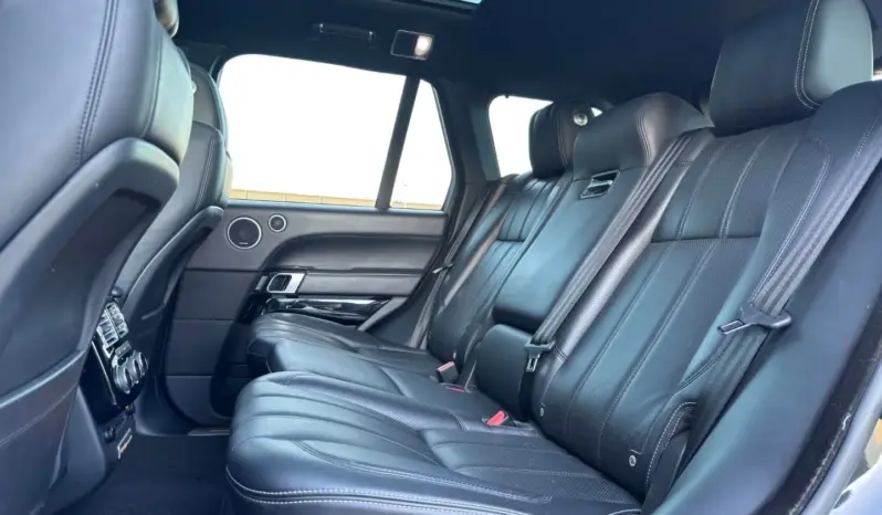 
LAND ROVER RANGE ROVER 4.4 SDV8 Vogue SE full									