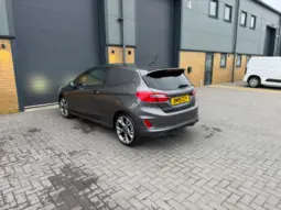 
Ford Fiesta Van 1.5 TDCi Sport full									