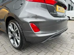 
Ford Fiesta Van 1.5 TDCi Sport full									