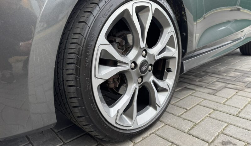 
Ford Fiesta Van 1.5 TDCi Sport full									