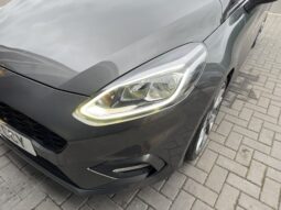 
Ford Fiesta Van 1.5 TDCi Sport full									