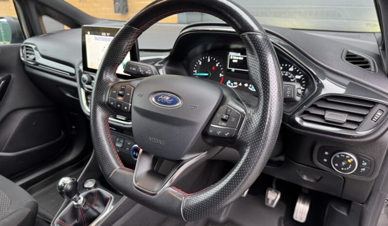 
Ford Fiesta Van 1.5 TDCi Sport full									