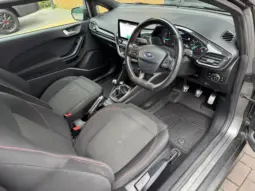 
Ford Fiesta Van 1.5 TDCi Sport full									