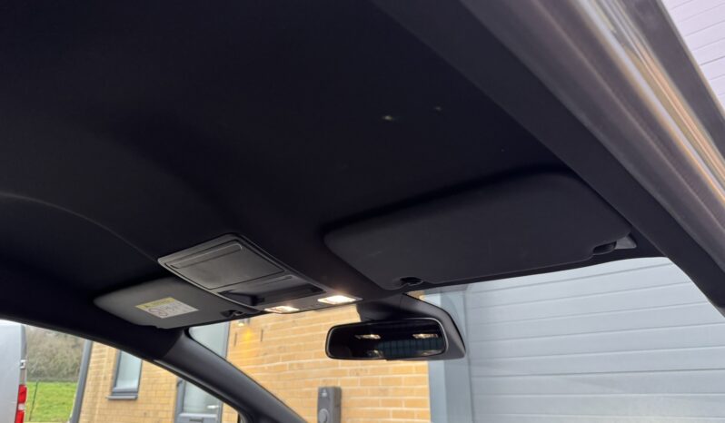 
Ford Fiesta Van 1.5 TDCi Sport full									