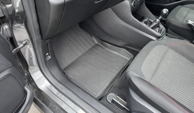 
Ford Fiesta Van 1.5 TDCi Sport full									