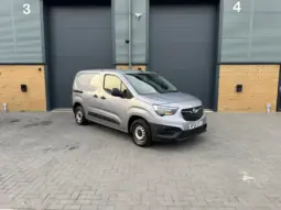 
VAUXHALL COMBO CARGO 2000 1.5D Edition full									