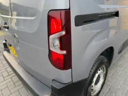 
VAUXHALL COMBO CARGO 2000 1.5D Edition full									