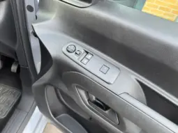 
VAUXHALL COMBO CARGO 2000 1.5D Edition full									