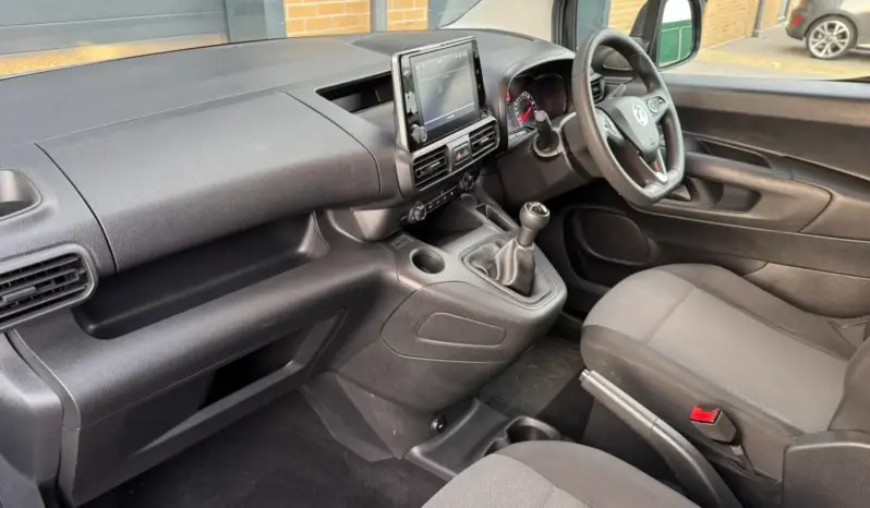 
VAUXHALL COMBO CARGO 2000 1.5D Edition full									