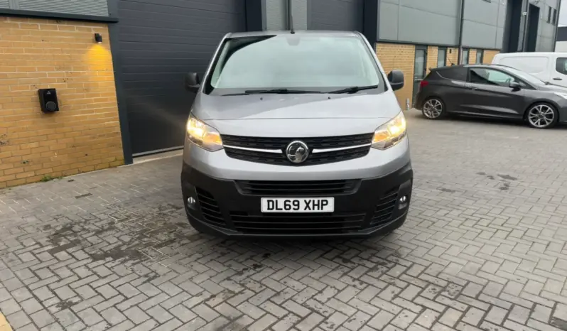 
VAUXHALL VIVARO 2.0d Dynamic full									