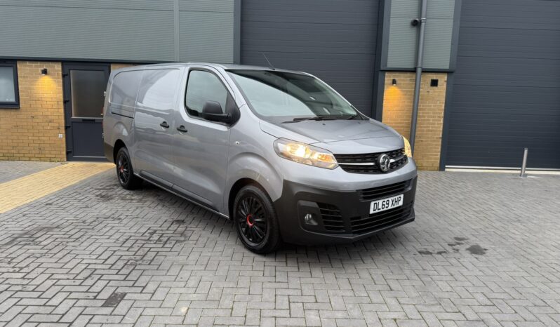 
VAUXHALL VIVARO 2.0d Dynamic full									