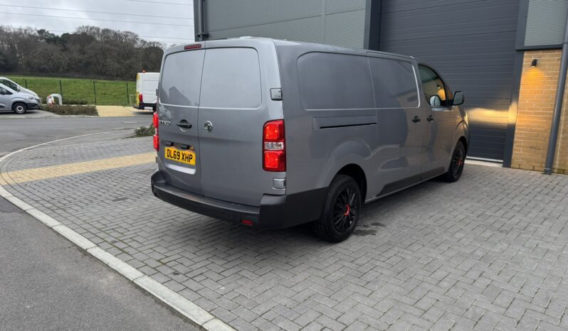 
VAUXHALL VIVARO 2.0d Dynamic full									