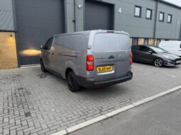 
VAUXHALL VIVARO 2.0d Dynamic full									