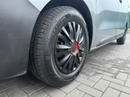 
VAUXHALL VIVARO 2.0d Dynamic full									