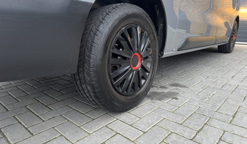 
VAUXHALL VIVARO 2.0d Dynamic full									