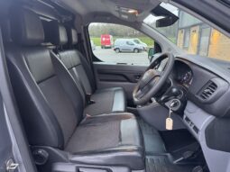 
VAUXHALL VIVARO 2.0d Dynamic full									