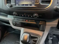 
VAUXHALL VIVARO 2.0d Dynamic full									