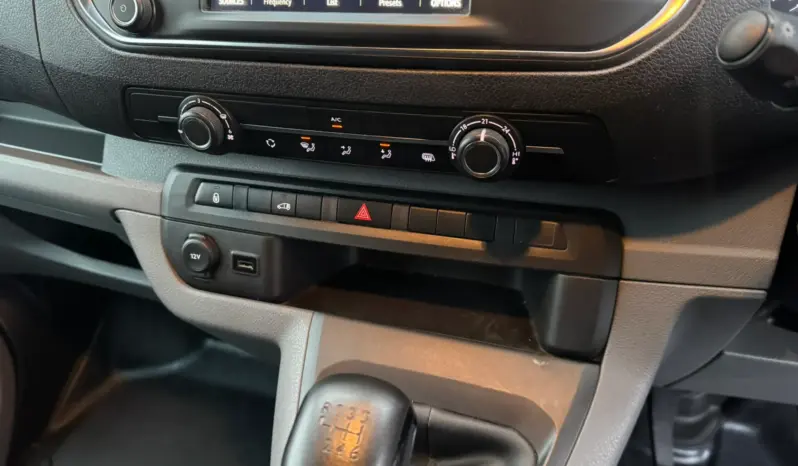 
VAUXHALL VIVARO 2.0d Dynamic full									