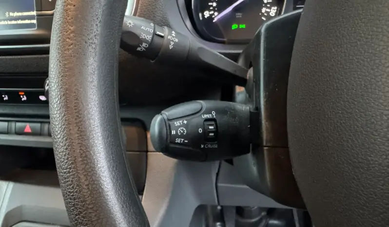 
VAUXHALL VIVARO 2.0d Dynamic full									