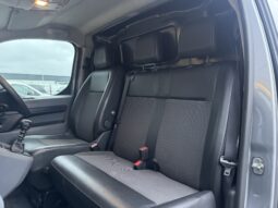 
VAUXHALL VIVARO 2.0d Dynamic full									