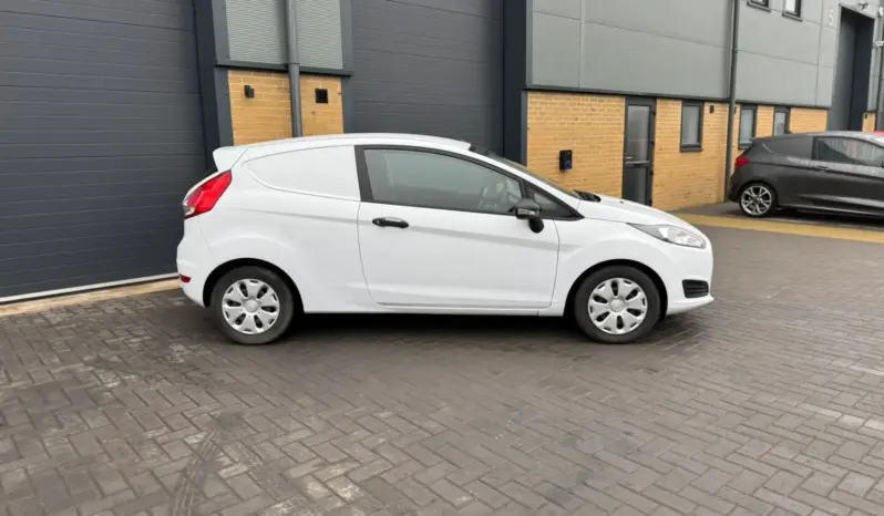 
Ford Fiesta Van 1.5 TDCi ECOnetic full									