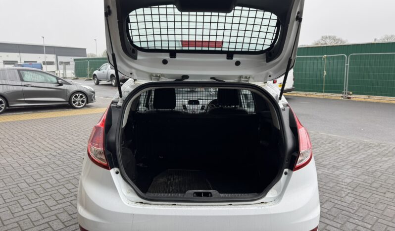 
Ford Fiesta Van 1.5 TDCi ECOnetic full									