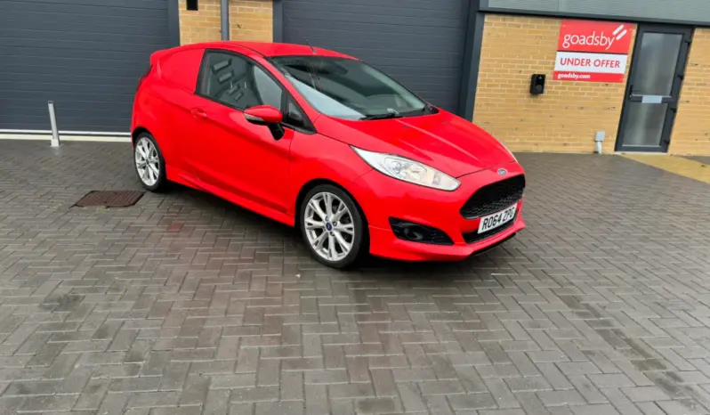 
FORD FIESTA 1.6 TDCi Sport full									