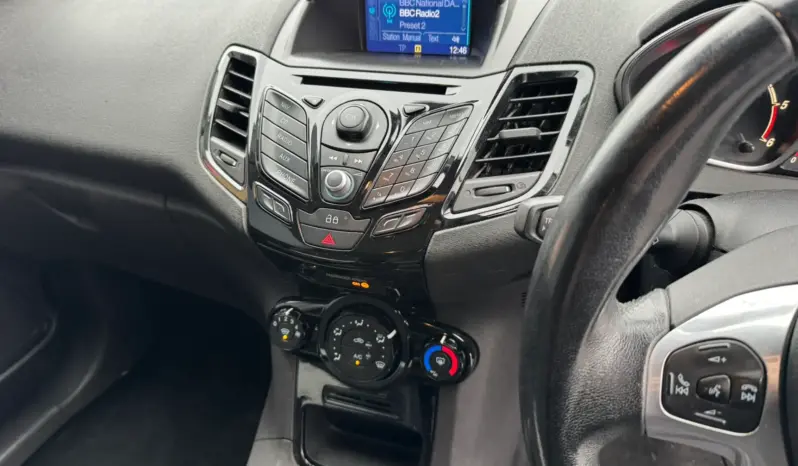 
FORD FIESTA 1.6 TDCi Sport full									