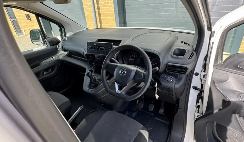 
VAUXHALL COMBO CARGO 2300 1.5D full									