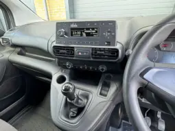 
VAUXHALL COMBO CARGO 2300 1.5D full									