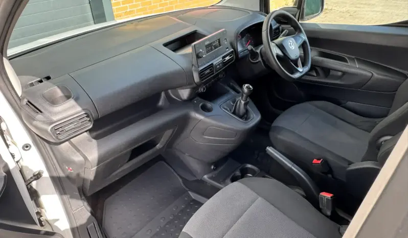 
VAUXHALL COMBO CARGO 2300 1.5D full									