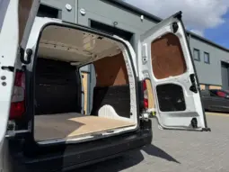 
VAUXHALL COMBO CARGO 2300 1.5D full									