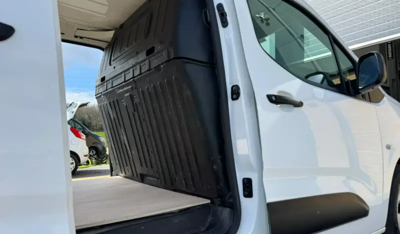 
VAUXHALL COMBO CARGO 2300 1.5D full									