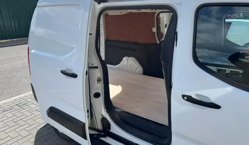 
VAUXHALL COMBO CARGO 2300 1.5D full									