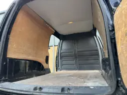 
VOLKSWAGEN CADDY MAXI 2.0 TDI 140PS Highline full									