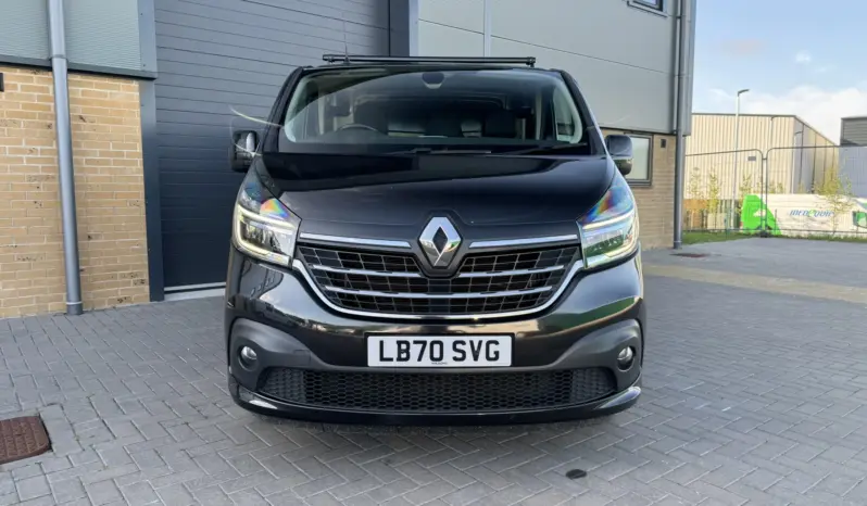 
Renault Trafic 2.0 dCi Sport SWB full									