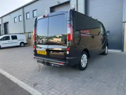 
Renault Trafic 2.0 dCi Sport SWB full									