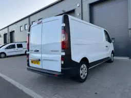 
RENAULT TRAFIC LL30 Blue dCi 130 Business full									