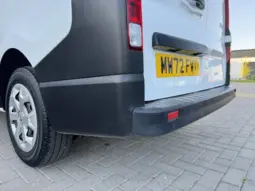 
RENAULT TRAFIC LL30 Blue dCi 130 Business full									