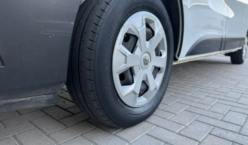 
RENAULT TRAFIC LL30 Blue dCi 130 Business full									