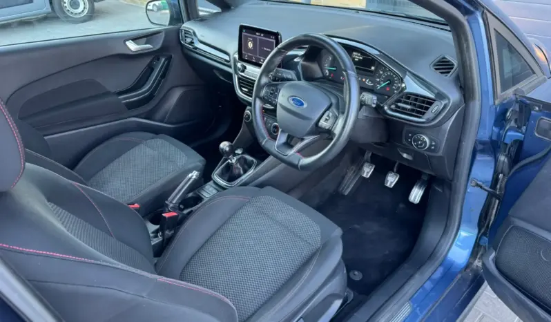 
FORD FIESTA 1.5 TDCi Sport Van full									