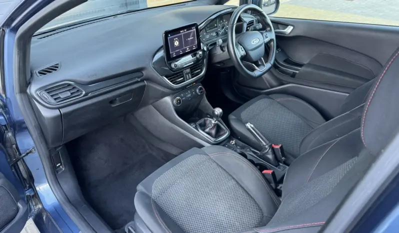 
FORD FIESTA 1.5 TDCi Sport Van full									
